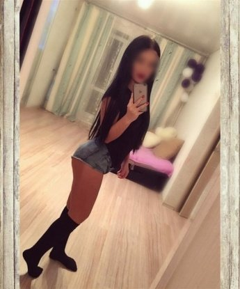 Молодая и игривая крошка приглашает в гости состоятельного мужчину для незабываемого времяпровождения. Фото реальные, страсть гарантирована! 13828, 23 года