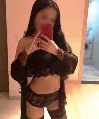 Молодая и игривая крошка приглашает в гости состоятельного мужчину для незабываемого времяпровождения. Фото реальные, страсть гарантирована! 13828, 23 года